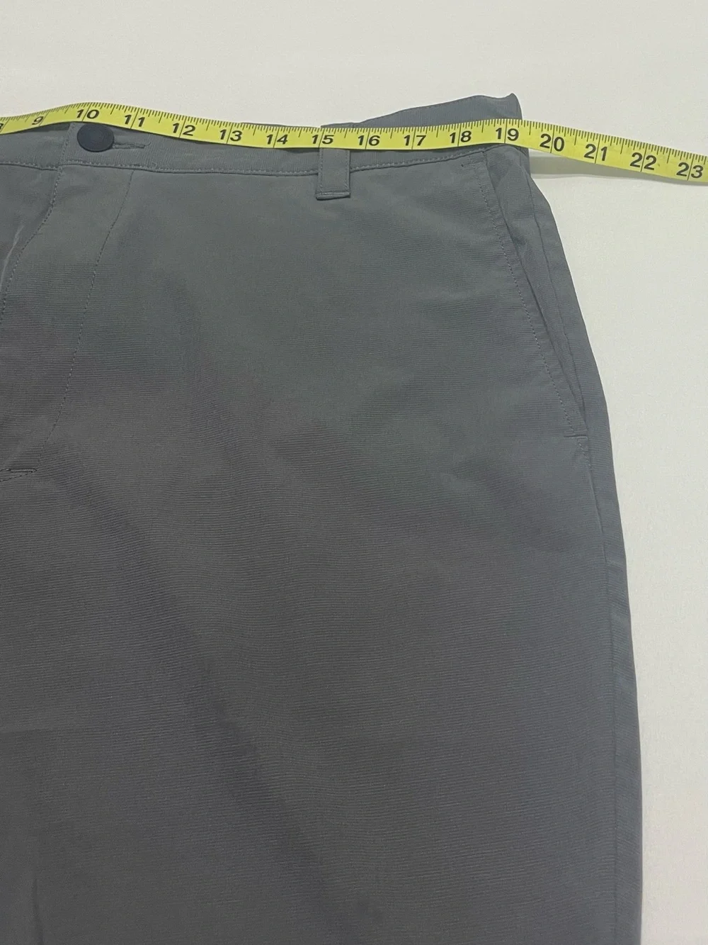 Banana Republic Men's Gray Flat-Front Performance Shorts